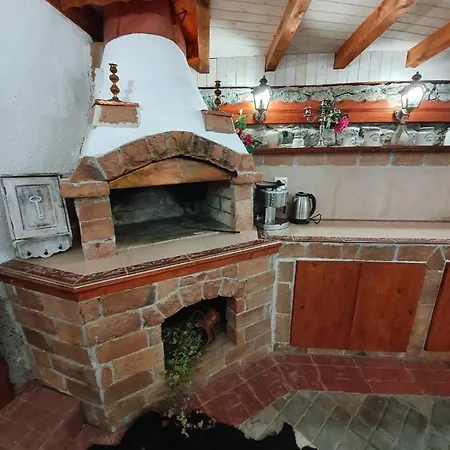Kashtata S Paraklisa Guest house